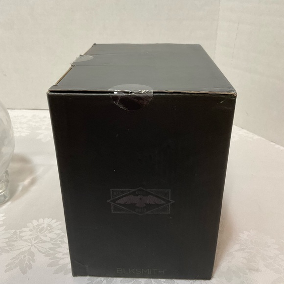 Crystal Head Skull Decanter- Holds 750ml - NIB - Picture 10 of 10